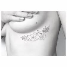 Sigue leyendo para saber más sobre entintar esta parte de tu cuerpo. Lo Que Necesitas Saber Sobre Los Tatuajes Bajo El Pecho