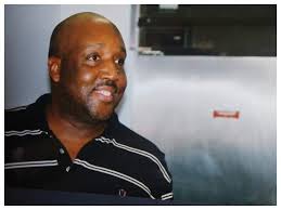 I shot this photo of Dexter Weaver (Weaver D's) in 1995. Automatic!  https://jamescalemine.com/automatic-yall-weaver-ds-guide-to-the-soul/