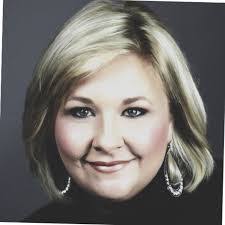 Katelyn Arnett's Instagram, Twitter & Facebook