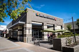 Round Table Clubhouse Mt Shasta Mall Visitredding Com