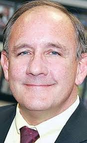 Chris Vandall's Instagram, Twitter & Facebook