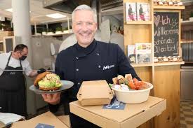 Alexander herrmann, frank rosin, tim raue und alex kumptner. Gewinne Ein Ultra Exklusives Vip Catering Vom Tv Starkoch Alexander Herrmann Bringt Dir Personlich Gourmet Food Fur 1 000 Euro Nach Hause Nurnberg