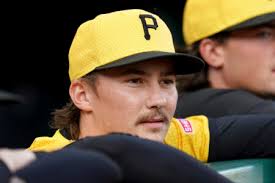 Bucs deal Watson to Dodgers