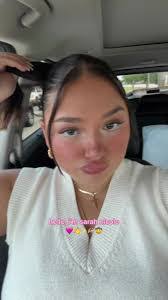 Nicole Manansala's Instagram, Twitter & Facebook