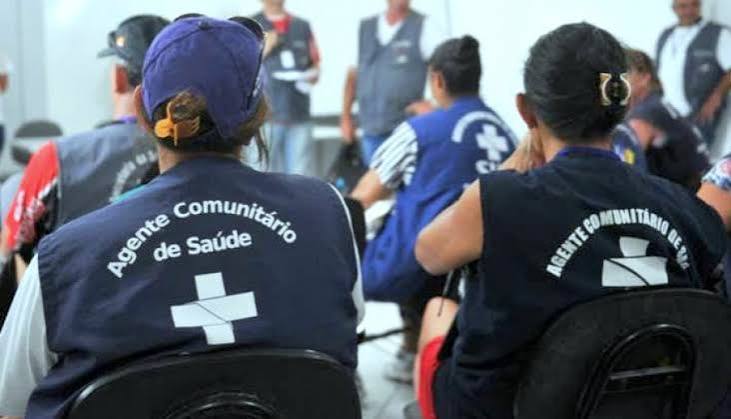Agente comunit&aacute;rio agora &eacute; profissional de sa&uacute;de, garante Lula