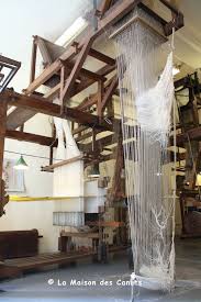 Metier A La Grande Tire Pour Le Tissage De La Soie A La Maison Des Canuts Lyon Maison Musee Vacances