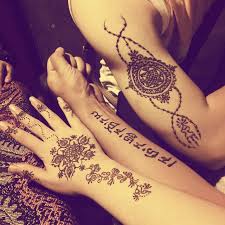 Creative Women Henna Tattoos Make You The Focus Page 47 Of 61 Sciliy Henna Tattoo Small Tattoos With Meaning Tattoos
