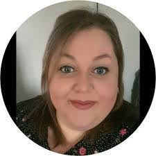 Leanne Fahy's Instagram, Twitter & Facebook