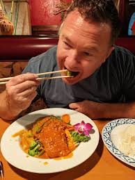 Which is better: Thai Sushi or Trenton Sushi? And why?