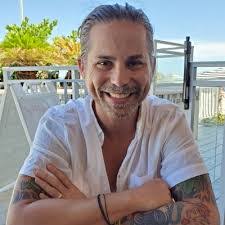 Adam Factor's Instagram, Twitter & Facebook