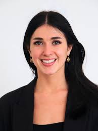 Meet Doris & Miguel: Working at VIQ as Technology Analyst