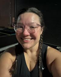 Amanda Shook's Instagram, Twitter & Facebook