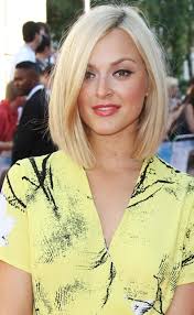 A long bob is a bob that is cut near the shoulders. 11 Of The Best Celebrity Long Bobs Because Im Addicted
