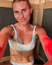 This is me doing Netflix and not chill, but sweating it out in my infrared  @sunlighten.au sauna and feeling so relaxed and rejuvenated. I love that I  can catch up
