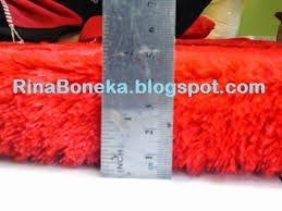 Karpet merupakan material dekorasi yang cukup populer hingga saat ini. Harga Karpet Bulu Hello Kitty Rina Boneka