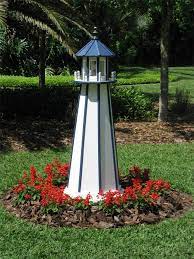 This nautical décor is sure to spruce up your yard. 5 Great Ideas For Outdoor Lighthouses