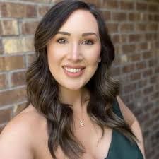 Stephanie Embry's Instagram, Twitter & Facebook