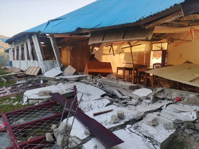BANTUAN GEMPA FLORES TEMBUS RATUSAN MILIAR, PEMPROV NTT DAN TIM GABUNGAN AKSELERASI PEMULIHAN