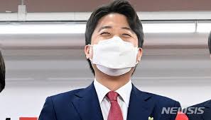 황보승희 엠스타 카페 사장님을 만나고 왔습니다. Ry1cxotnxxjvdm