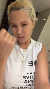 La primera dama encendía. #teamsetu #teampositivo #teamyarynin