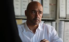 Luca zingaretti was born on november 11, 1961 in rome, lazio, italy. Rai Uno Luca Zingaretti 18 Anni Nei Panni Del Commissario Montalbano