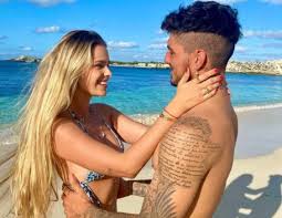 They were married in 1960 and raised 2 sons and 3 daughters. Yasmin Brunet E Gabriel Medina Se Afastam De Polemicas Familiares