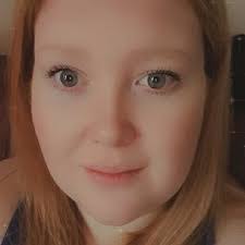 Katie Leo's Instagram, Twitter & Facebook