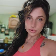 What to do when the tip of a houseplant breaks off?