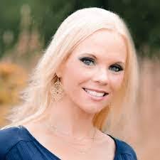 Deborah Irizarry's Instagram, Twitter & Facebook