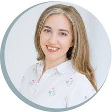 Register for the 'In-Demand & Booked Out' Summit (Grow Your Audience  Edition)