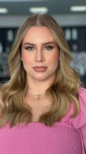 A transformação perfeita ✨, Esse tom de cabelo é oque esta em alta no  momento, mais conhecido como o loiro Serena. , Simplesmente o tom de cabelo  ideal para realçar cada detalhe seu.🤍, Obrigada pela a ...