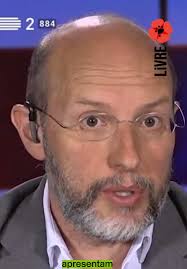 Depois das eleições, o que não se discutiu em campanha está agora em cima  da mesa: uma revisão constitucional, não debatida nem legitimada e que é  uma aventura perigosa para a democracia. Não se trata ...