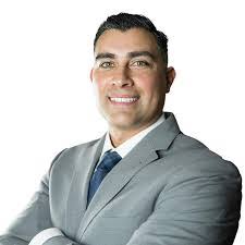 Richard Davila's Instagram, Twitter & Facebook