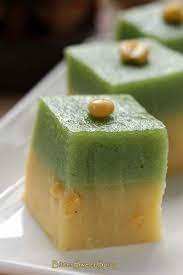 Lap penutup kuali setiap 10 minit untuk mengelakkan air menitik ke dalam kuih. I Made Talam Jagung Over The Weekend Amp This Is The Second Recipe From Mdm Hasma 39 S Book Why Talam Jagung It Delicacy Food Asian Desserts Asian Cake