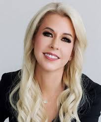 Michelle Bond's Instagram, Twitter & Facebook