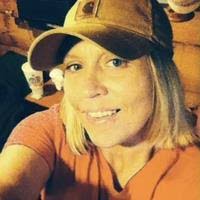 Amanda Byerly's Instagram, Twitter & Facebook