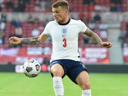 The crown was removed and the 10 tudor roses, representing the fa regions, were added to differentiate the england national football badge from the england cricket badge. England Team News Kieran Trippier Expected To Start At Left Back As Team V Croatia Is Leaked Givemesport