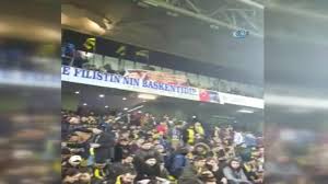 Bu tür videoların devamı için like ve abone olmayı unutmayın. Fenerbahce Tribunlerinde Surpriz Evlenme Teklifi Dailymotion Video