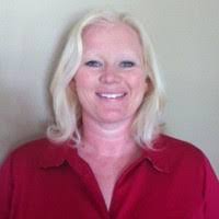 Bobbi Bates's Instagram, Twitter & Facebook