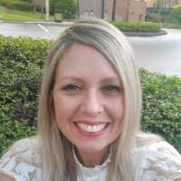 Beth Abel's Instagram, Twitter & Facebook