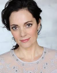 Melinda Bennett's Instagram, Twitter & Facebook