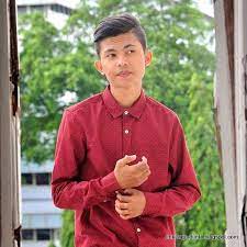 Bila kau hadir di dalam diriku indahnya bagai irama dan lagu bila kau jauh terasa merindu wajahmu terbayang di hatiku. Lirik Lagu Tajul Sedalam Dalam Rindu Lirik Lagu Dunia
