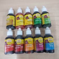 Pewarna makanan kuning ini digunakan dalam produk seperti es krim dan minuman nergy. Jual Pewarna Makanan Koepoe Koepoe Coklat Kuning Muda Merah Dll Biru Kab Tangerang Toko Happy Cisauk Tokopedia
