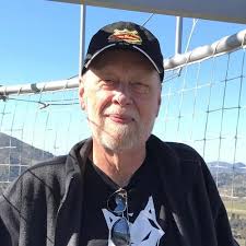 Edward Mckay's Instagram, Twitter & Facebook