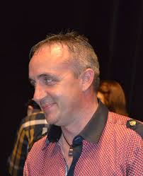 Malé ohlédnutí za minulými letními školami a tanečními lektory › Bernard's