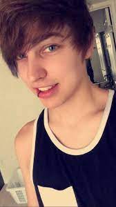 Pin By 1yssa On Trap Boyz Colby Brock Sam And Colby Cute Emo Boys