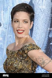 Halsey singer hi-res stock photography and images
