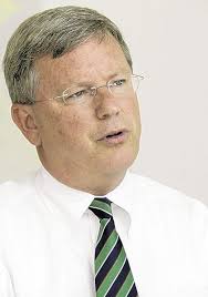 2 Middletown school board members