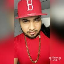 Enrique Smith's Instagram, Twitter & Facebook