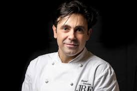 Con la sua cucina italiana innovativa e sostenibile, Daniel Canzian è il  nuovo presidente Jre